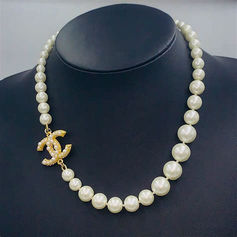 chanel pearl pendant|Chanel pearl necklace vintage.